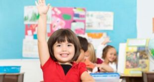 Τι πραγματικά θέλουν τα παιδιά όταν σηκώνουν το χέρι τους στην τάξη!