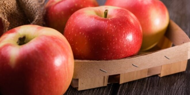 Πόσο μειώνει τον κίνδυνο θανάτου ένα μήλο την ημέρα