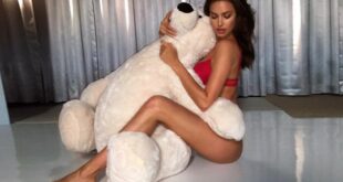 Αγκαλιά με τον αρκούδο της η Irina