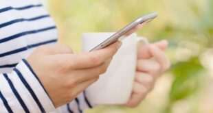 Μείωση στις πωλήσεις των iPhone κατέγραψε για πρώτη φορά η Apple