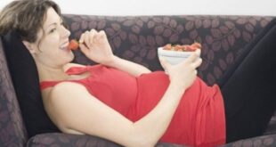 Μύθοι και πραγματικότητα: Κάνει τελικά να τρώμε φράουλες στην εγκυμοσύνη;