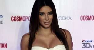 Η Kim Kardashian έχασε κιλά αλλά όχι το πληθωρικό μπούστο