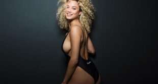 Η Rose Bertram και οι υπέροχες καμπύλες της