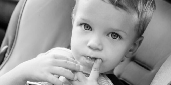Οι «κακές» συνήθειες των παιδιών που τα προστατεύουν από τις αλλεργίες