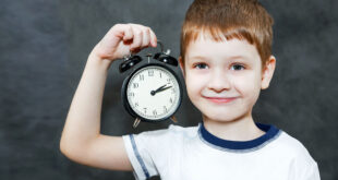 Παιδική παχυσαρκία: Τι ώρα πρέπει να κοιμάται το παιδί για να είναι προστατευμένο
