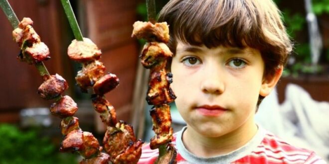 Πόσο κόκκινο κρέας χρειάζονται τα παιδιά;