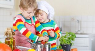 Πώς να μάθετε στα παιδιά σας να τρώνε υγιεινά
