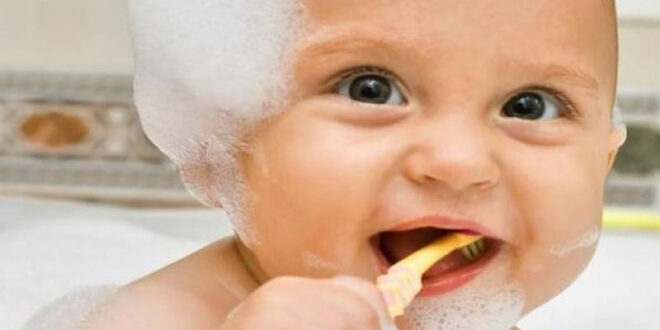 Συμβουλές για την υγιεινή των δοντιών του μωρού σας