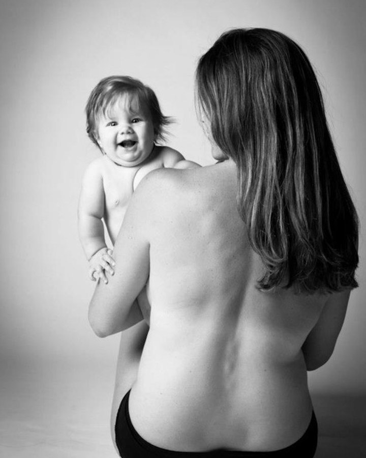Голое тело матери. Джейд Билл. Фотопроект Джейд Билл. Фотограф Джейд Билл Breastfeeding. Джейд Билл тела матерей.