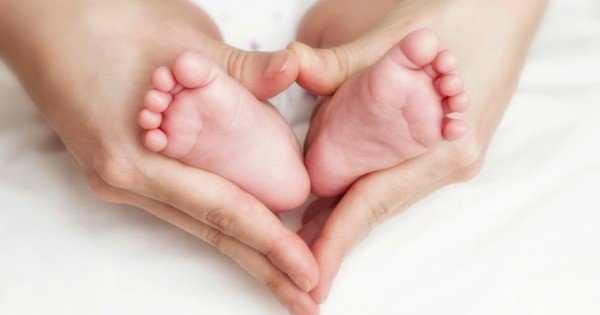 love babies feet 600x315