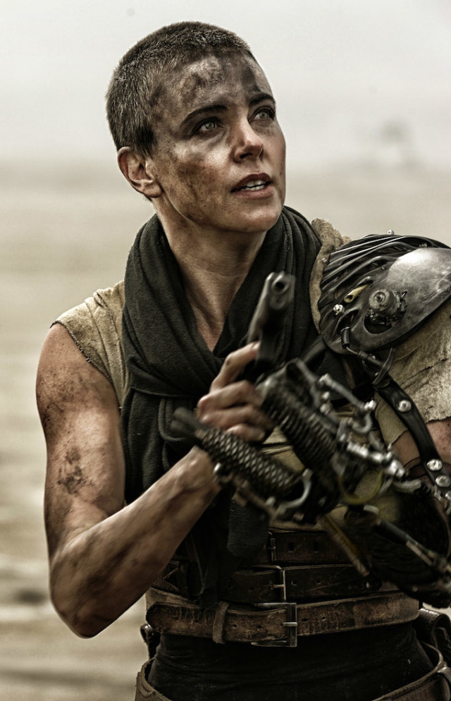 mad max fury road charlize theron tom hardy ds 00340r 640x994
