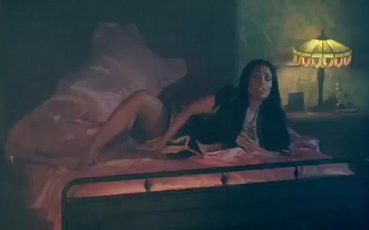 minaj3