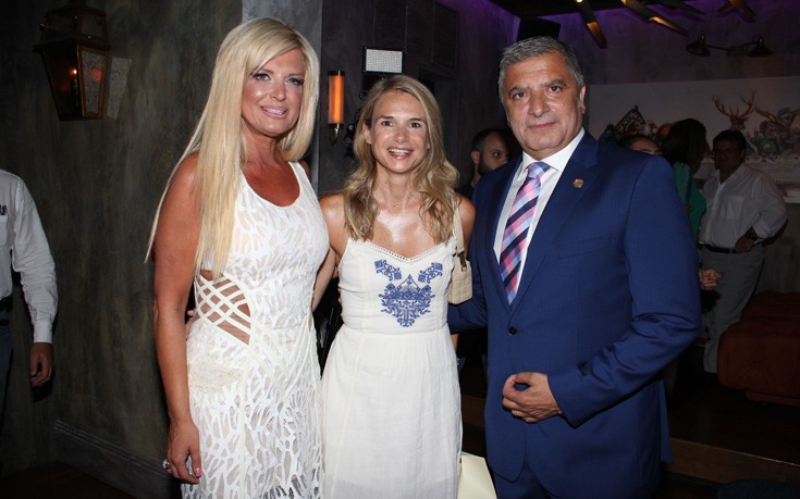 0165_MARINA_PATOYLI_MILENA_APOSTOLAKI_GIORGOS_PATOYLIS_1772017