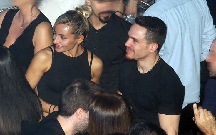 2454_VASILIKI_MILOYSI_LEFTERIS_PETROYNIAS_2430281