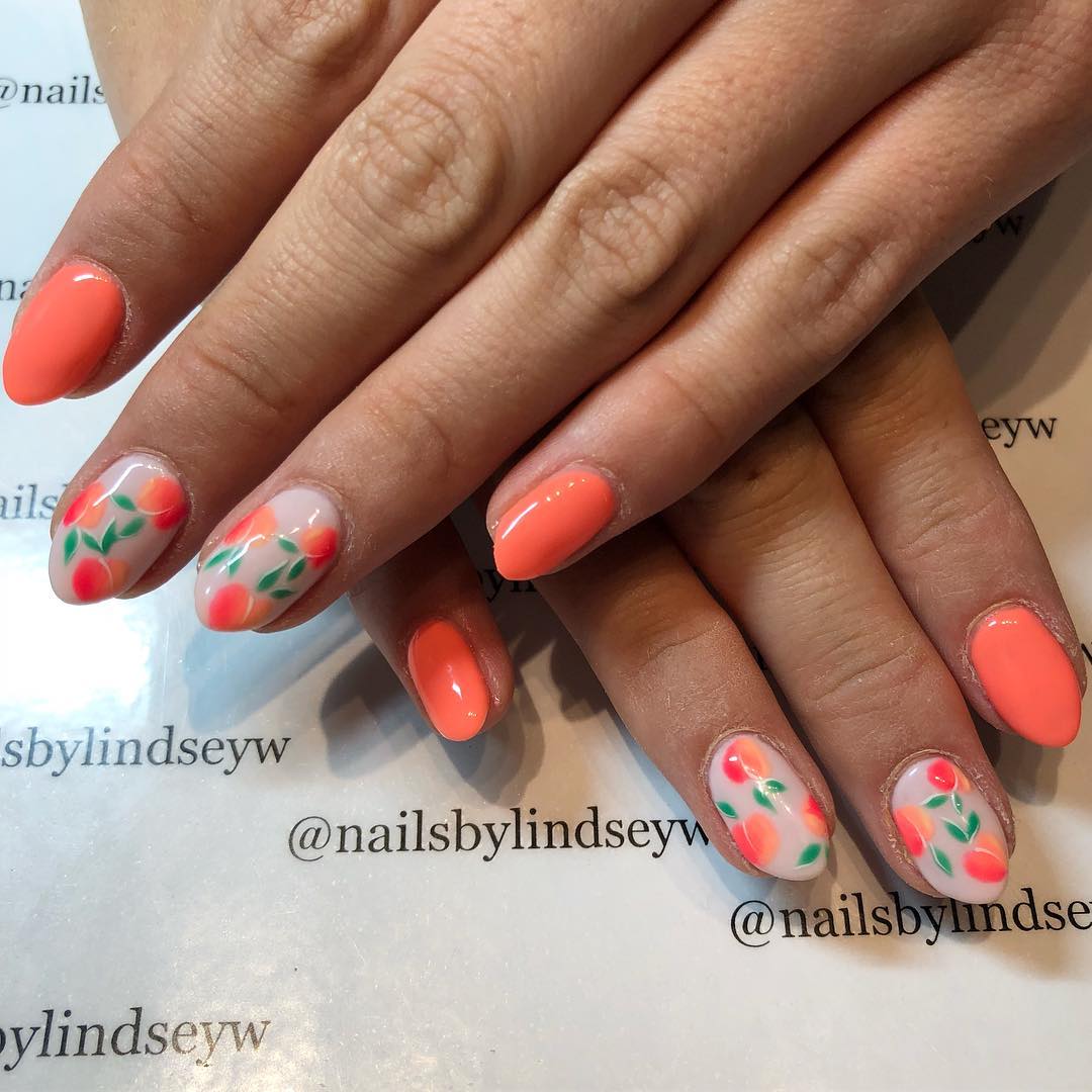 peach nails