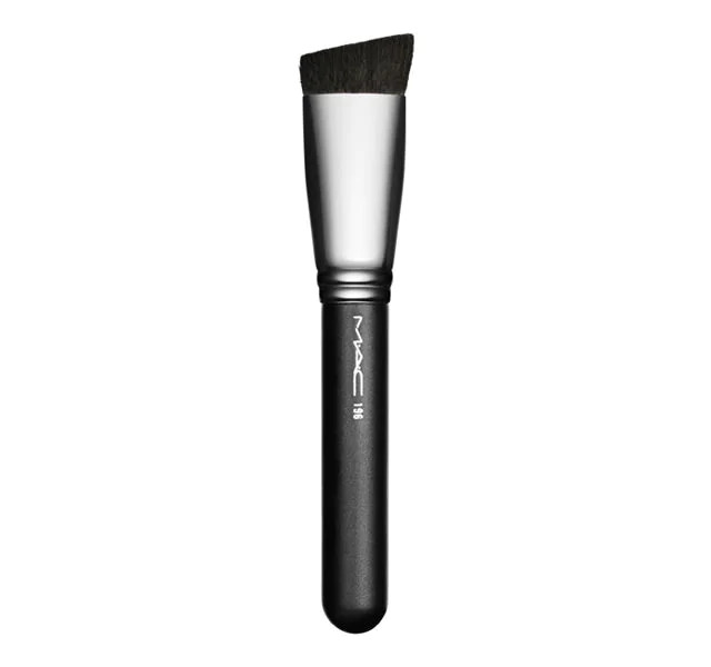 MAC 196 Slanted Flat Top Foundation Brush