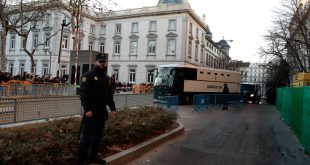 Αρχίζει στο Ανώτατο Δικαστήριο η ιστορική δίκη των Καταλανών αυτονομιστών