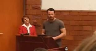 Ο Ντάνος μίλησε στο Πάντειο Πανεπιστήμιο και έγινε... το αδιαχώρητο