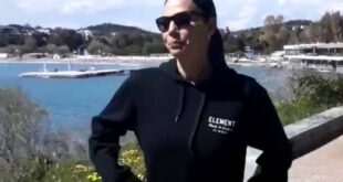 Η Εύη Βατίδου αποθεώνει το Νίκο Παππά για την αποστολή στη Σελήνη