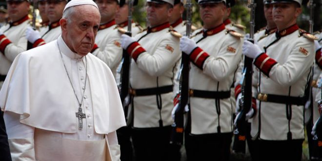 Μήνυμα ειρήνης και ενότητας απηύθυνε ο Πάπας Φραγκίσκος στα Σκόπια