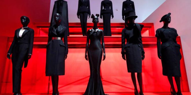 Η ιστορία του Οίκου Dior σε μία εντυπωσιακή έκθεση στο Ντάλας