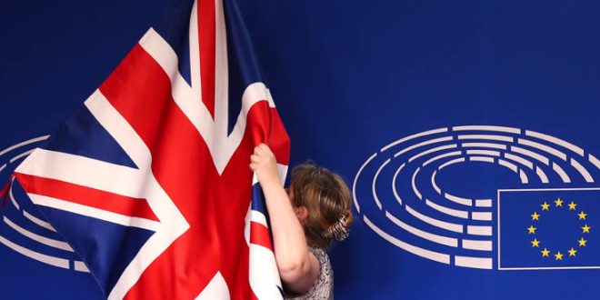 Βρετανία: Το κόμμα του Brexit θα προσφύγει κατά του αποτελέσματος στο Πέτερμποροου