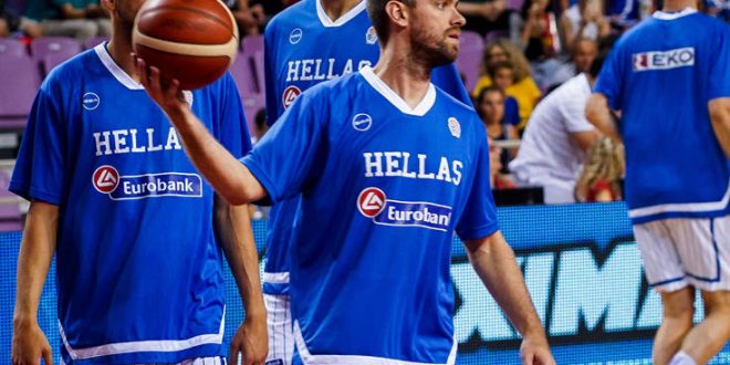 Εθνική μπάσκετ: Και επίσημα Μάντζαρης αντί Αθηναίου στην αποστολή