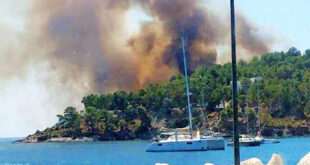 Συναγερμός στην πυροσβεστική, μεγάλες φωτιές σε Λέρο, Κέρκυρα και Μεγαλόπολη
