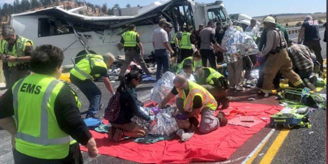 Τουλάχιστον 4 τουρίστες σκοτώθηκαν σε τροχαίο δυστύχημα με λεωφορείο στη Γιούτα