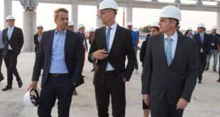 Ο Κυριάκος Μητσοτάκης ξεναγήθηκε στο αεροδρόμιο «Μακεδονία»