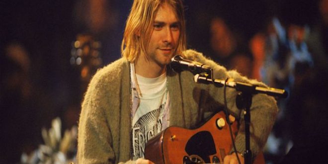Για 334.000 δολάρια δημοπρατήθηκε η ζακέτα του Kurt Cobain