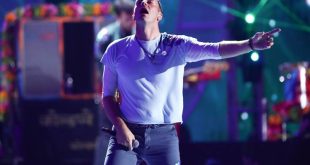 Ο τραγουδιστής των Coldplay θα ψηφίσει Φιλελεύθερους Δημοκράτες