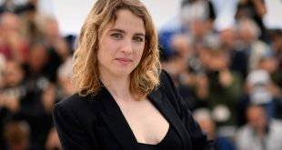 Η Αντέλ Ενέλ μηνύει τον σκηνοθέτη που φέρεται να την παρενόχλησε σεξουαλικά στα 12 της