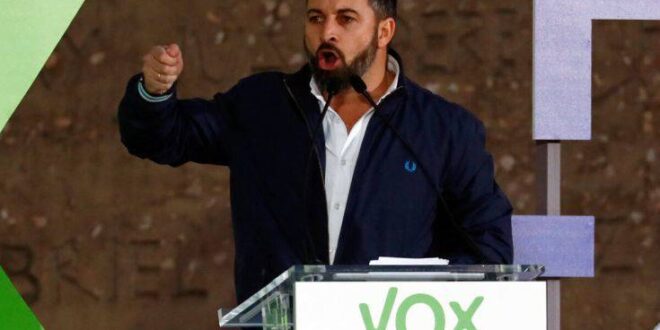 Ισπανία: Ο ηγέτης του ακροδεξιού κόμματος Vox Σαντιάγο Αμπασκάλ θέλει μια «πατριωτική εναλλακτική»