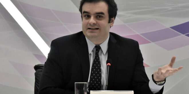 Πιερρακάκης: Πρέπει τα διάφορα μητρώα του δημοσίου να επικοινωνούν μεταξύ τους