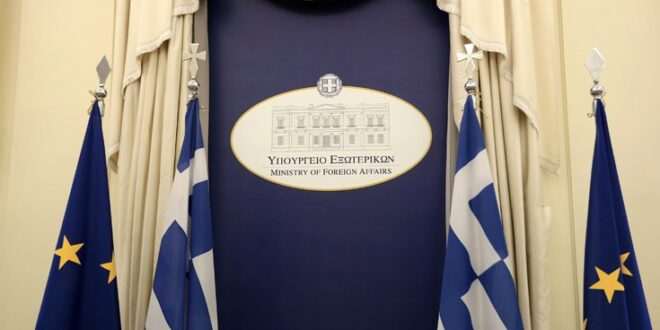 Υπουργείο Εξωτερικών: Όποιος δεν έχει επιχειρήματα προτιμά να προκαλεί και να απειλεί