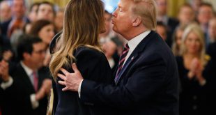 Η αμήχανη στιγμή που ο Τραμπ πήγε να φιλήσει τη Μελάνια στο στόμα κι εκείνη του γύρισε το μάγουλο