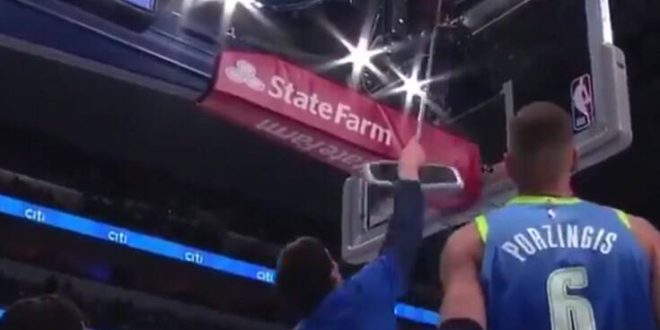 NBA: Ο Μαριάνοβιτς πήρε σκούπα για να κατεβάσει την μπάλα από την μπασκέτα