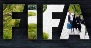 Κορονοϊός: Η FIFA είναι υπέρ της μείωσης 50% στους μισθούς των ποδοσφαιριστών