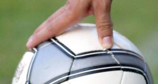 Η FIFA δεν απαιτεί «ψάλιδι» 50% στις αποδοχές των ποδοσφαιριστών