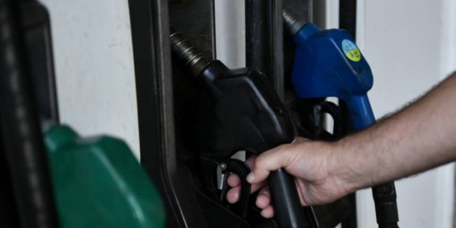 ΠΟΠΕΚ: Γιατί η βενζίνη στην Ελλάδα δεν ακολουθεί τις διεθνείς τιμές