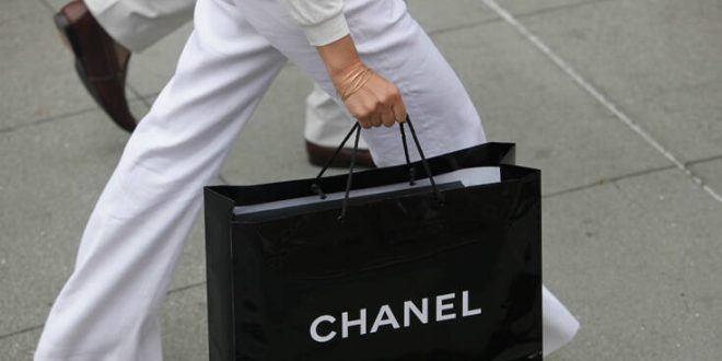 Ο όμιλος Chanel κλείνει προσωρινά εργοστάσια λόγω κορονοϊού