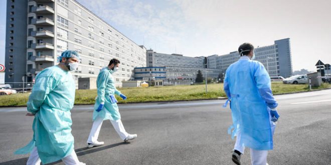 Κορονοϊός: Στη Νάπολη άρχισαν τεστ ανίχνευσης του ιού κατ