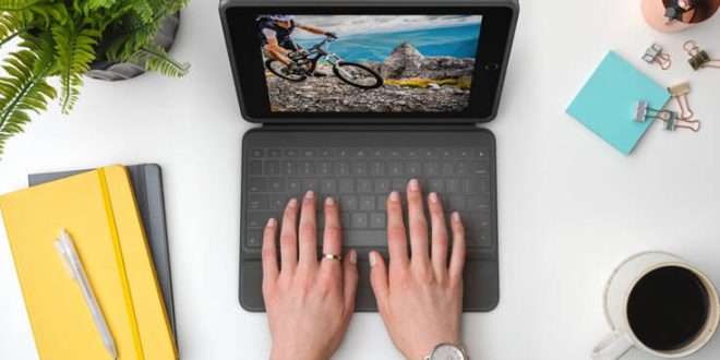 H θήκη που μετατρέπει το tablet σε αδιάβροχο laptop