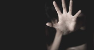 Η αύξηση ενδοοικογενειακής βίας συνδέεται με τη μειωμένη κοινωνική επαφή