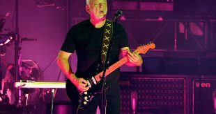 David Gilmour: Η διαδικτυακή παρουσίαση του βιβλίου της συζύγου του για την Ύδρα του Leonard Cohen