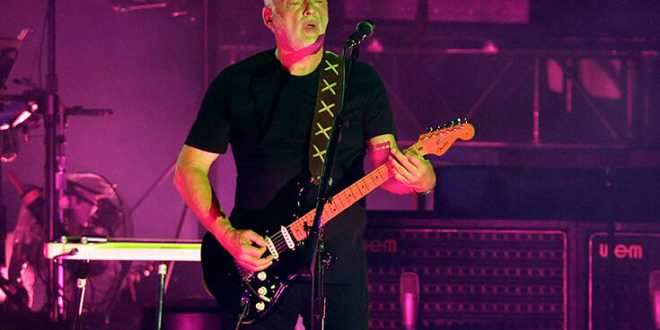 David Gilmour: Η διαδικτυακή παρουσίαση του βιβλίου της συζύγου του για την Ύδρα του Leonard Cohen