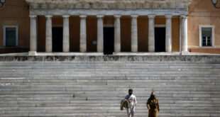 Ο Guardian αποθεώνει την Ελλάδα: Πώς κερδίζει τον κορονοϊό παρά τη δεκαετή κρίση