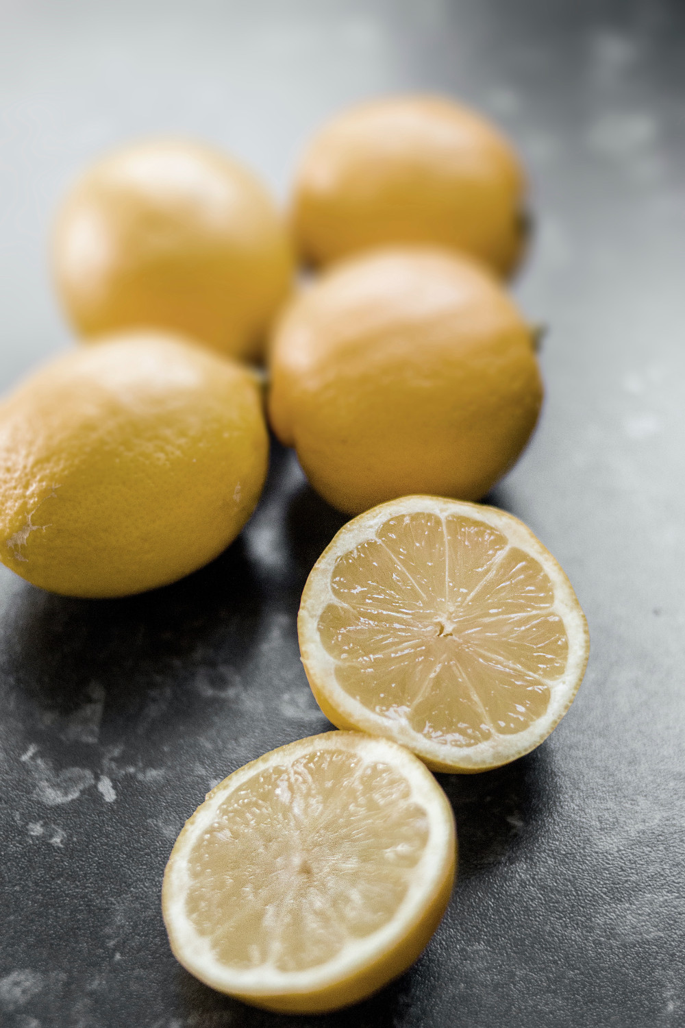 shallow focus photography of sliced lemon 1021756