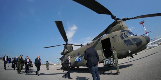 Με ελικόπτερο πάνω από την κυπριακή ΑΟΖ θα πετάξει ο Ζοζέπ Μπορέλ